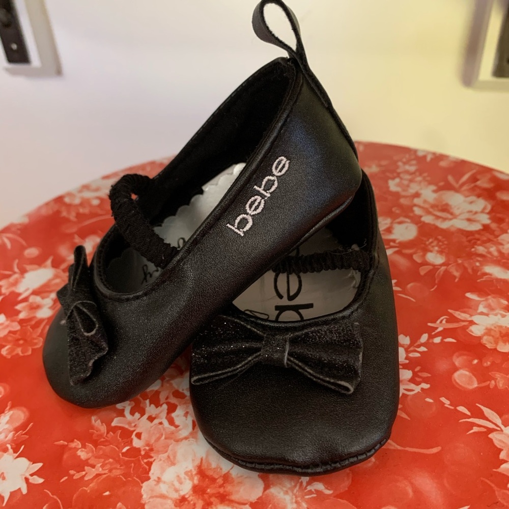 bebe Baby Dress Shoes with Glitter Bow